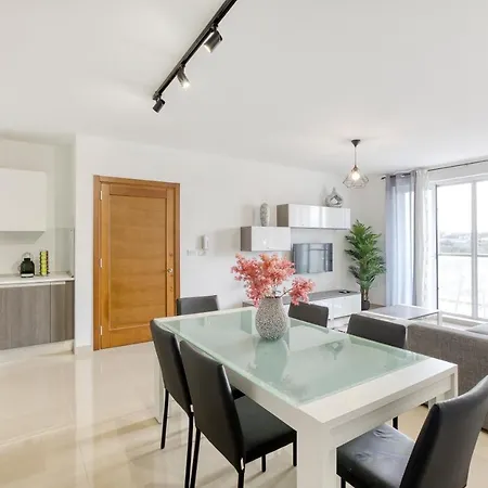 Stunning 3br W/country View In M'scalak By 360 Estates *