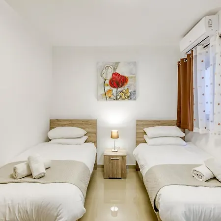 Stunning 3br W/country View In M'scalak By 360 Estates *